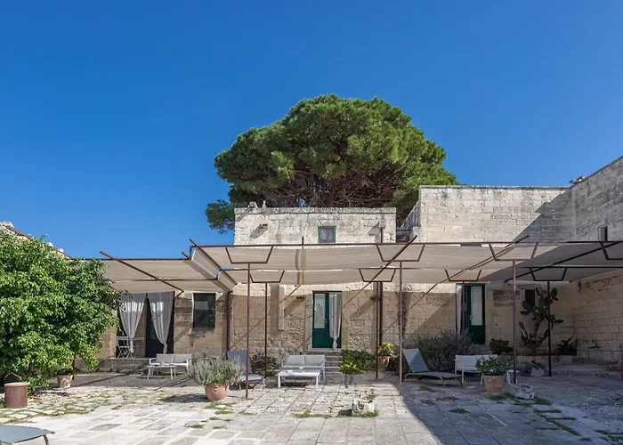 Masseria Torre Sant'Andrea (Antica Masseria Malapezza)Agriturismo